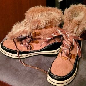 Universal Thread size 6 boots